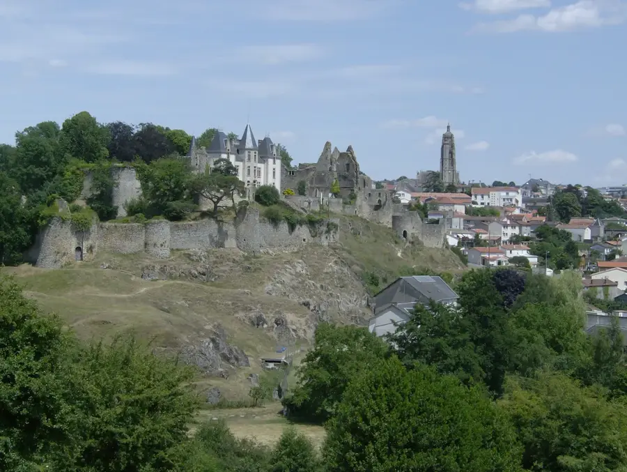 Bressuire – city