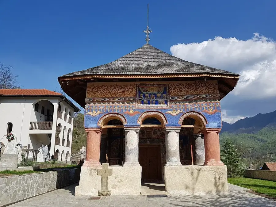 Brezoi – oraș
