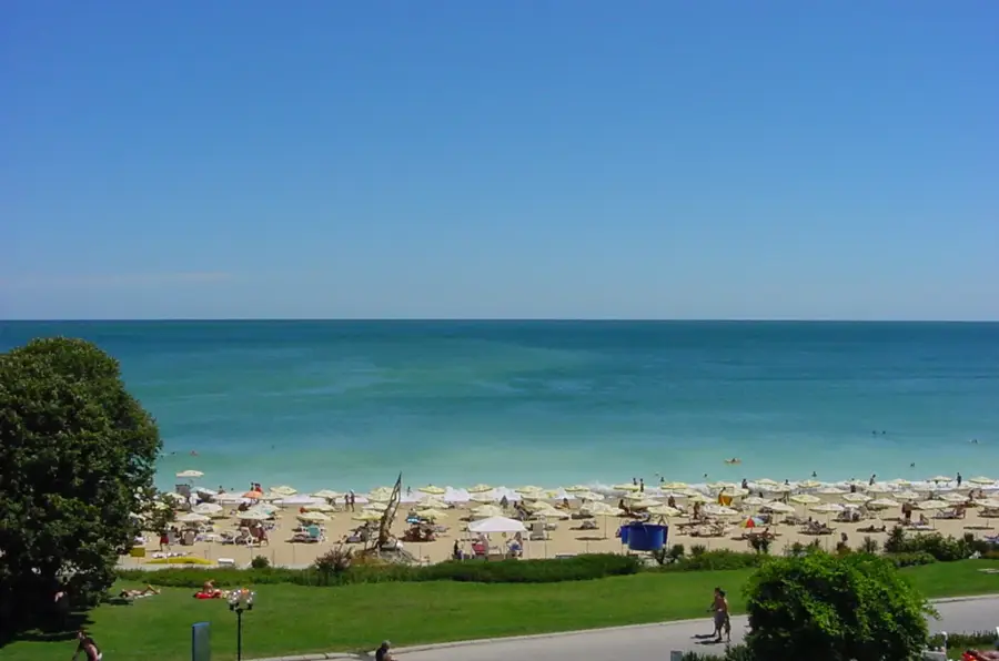 Golden Sands