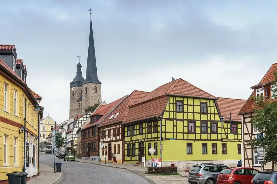 Burg – Stadt