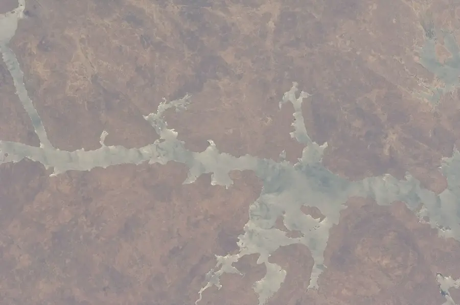 Cahora-Bassa-Stausee — Lupata-Wald (Mosambik)