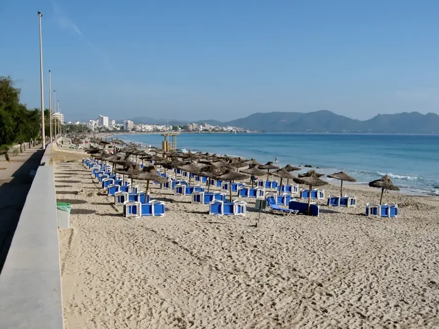 Cala Millor — Ibiza-Stadt (Spanien)