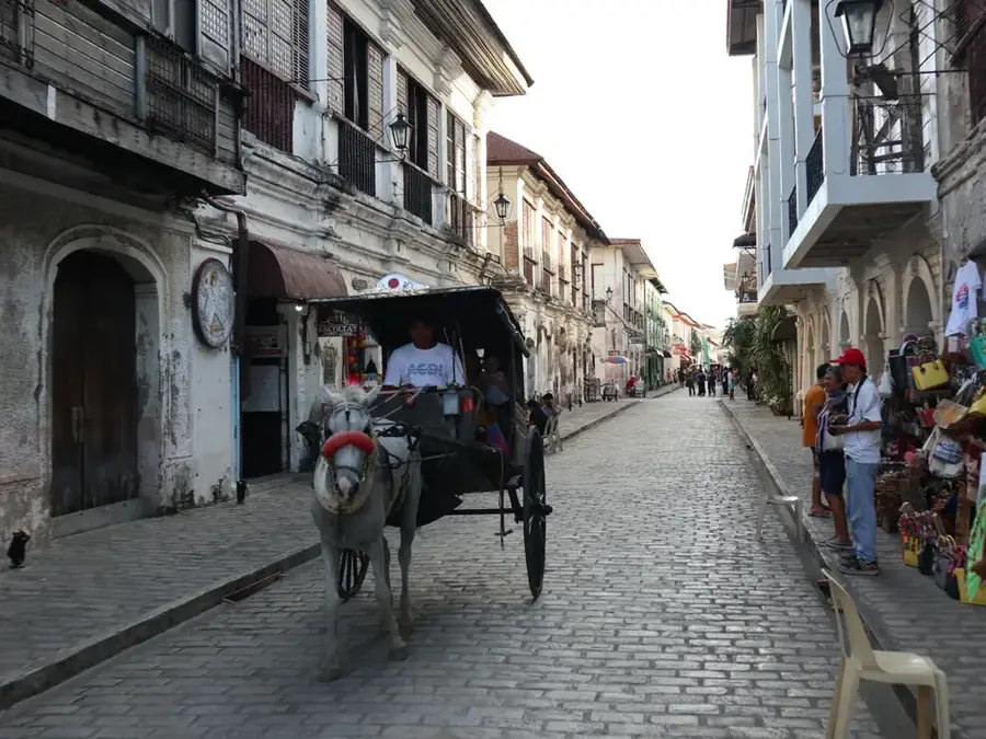 Calle Crisologo — Burnham Park (Philippines)