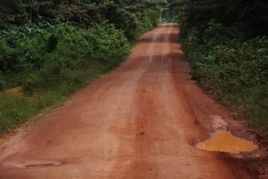 Yokadouma — Garoua-Boulaï (Kamerun)