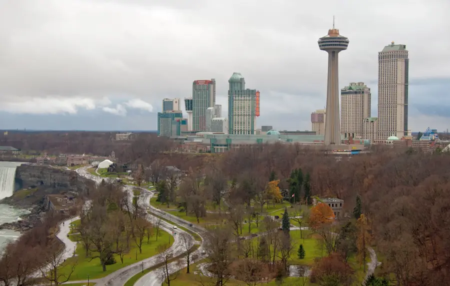 Niagara Falls — Canada's Wonderland (Canada)