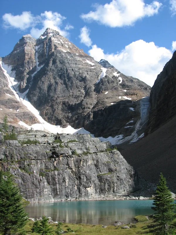 Canadian Rockies — Great Bear Lake (Canada)