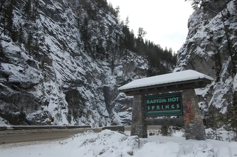 Banff Upper Hot Springs / Radium Hot Springs — Airdrie (Canada)