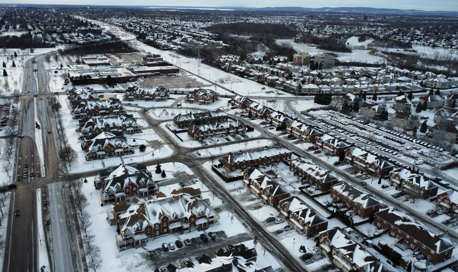 Dollard-des-Ormeaux — Longueuil (Canada)