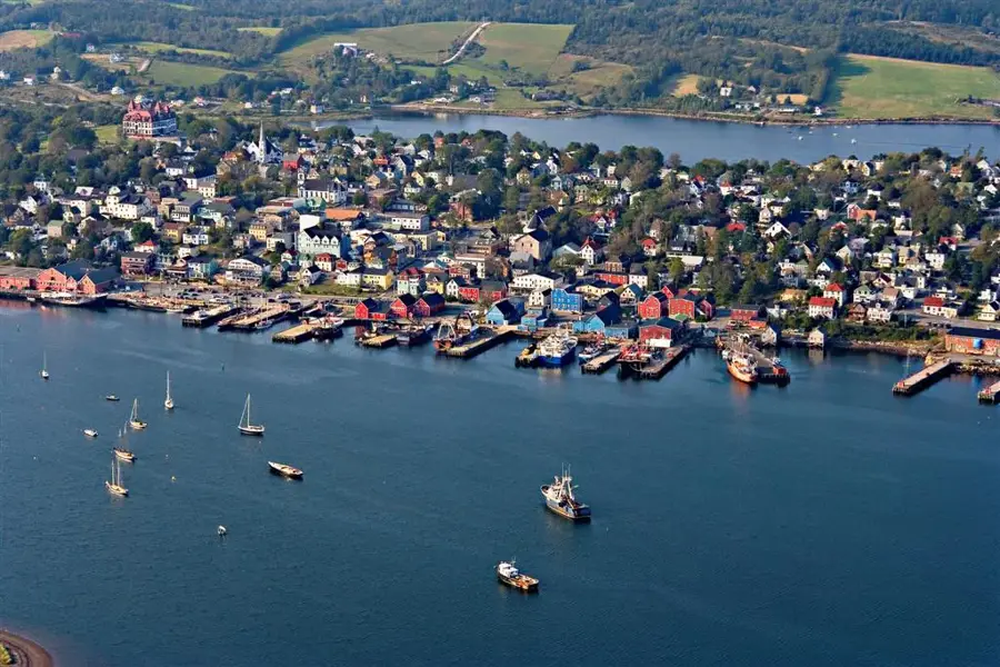 Lunenburg — Pier 21 (Halifax) (Canada)