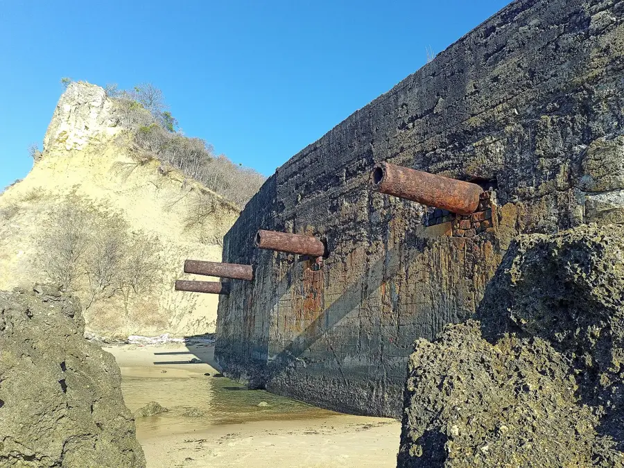 Fortăreața Militară Cap d'Ambre — Farul Cap Miné (Madagascar)