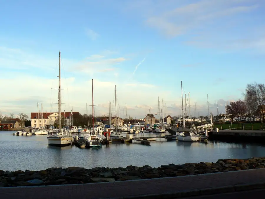 Carentan les Marais – city