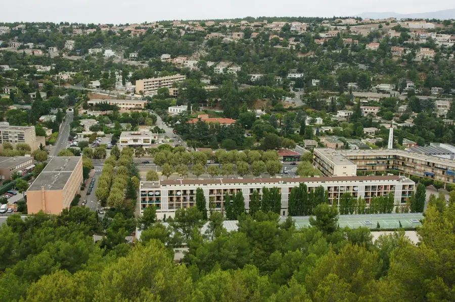 Carnoux-en-Provence – city