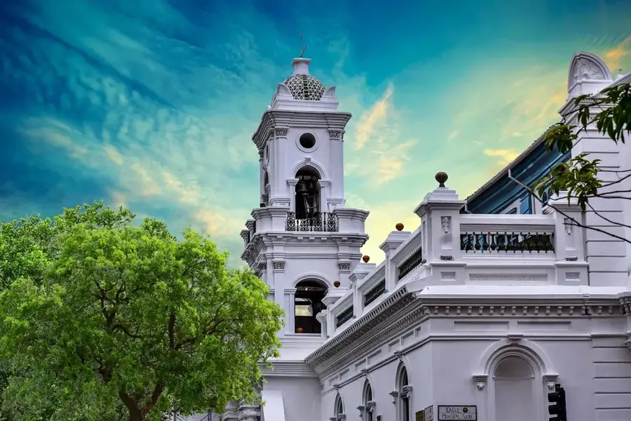Catedrala Imaculatei Concepții — Piața Analakely (Madagascar)