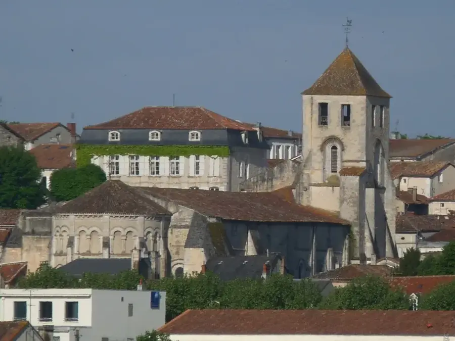Catedrala Sfântul Hilarie — Boumango (Gabon)