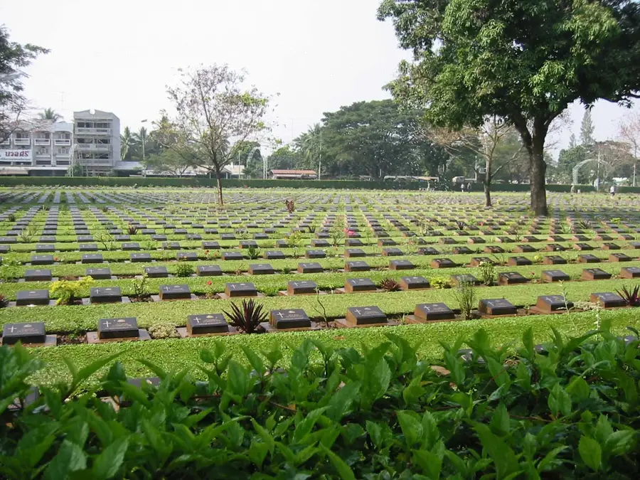 Cimitirul de Război Kanchanaburi — Trecătoarea celor Trei Pagode (Thailanda)