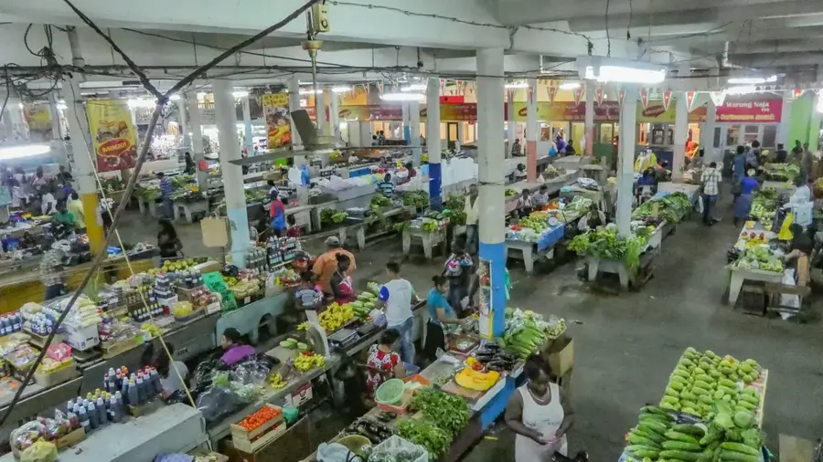 Paramaribo Central Market — Palmentuin (Suriname)
