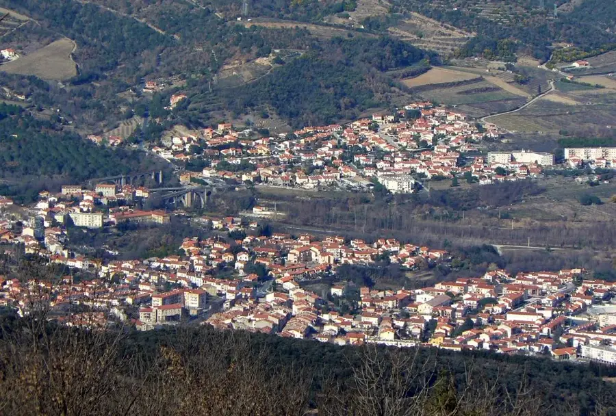Céret — Luuq (Somalia)