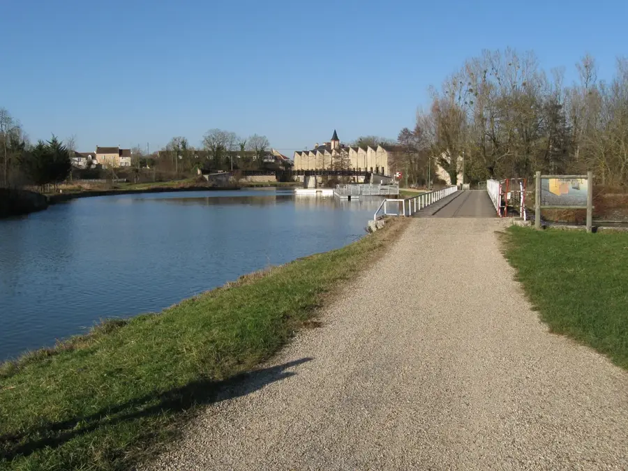 Châlette-sur-Loing – city