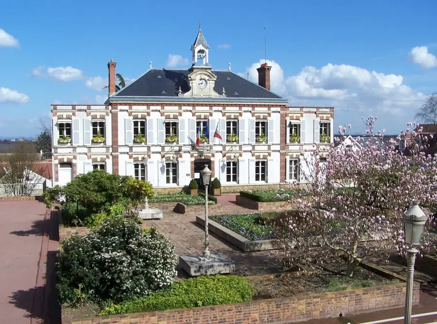 Chambourcy – city