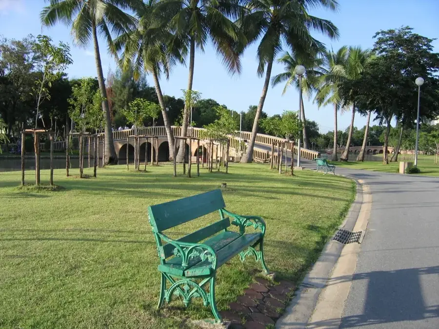 Parcul Chatuchak — Minele de aur Phichit (Thailanda)