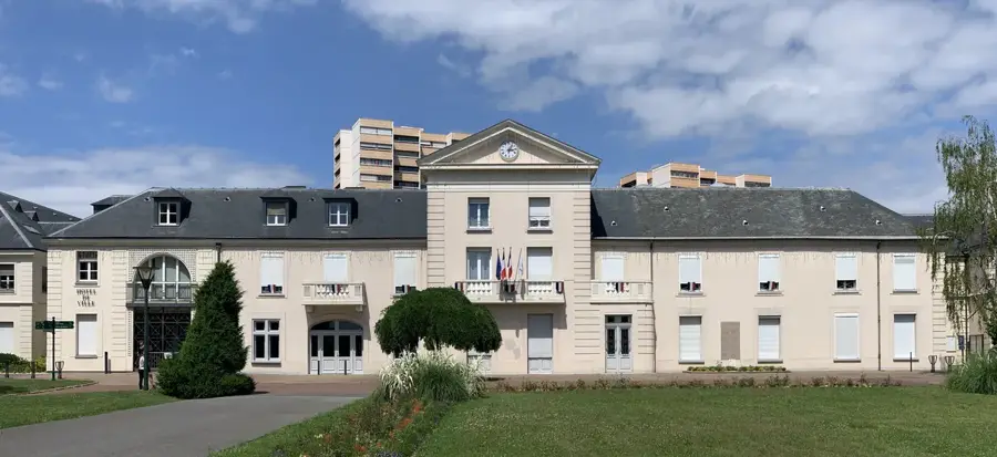Chelles – city