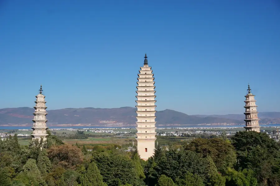 Dali — Three Pagodas (China)
