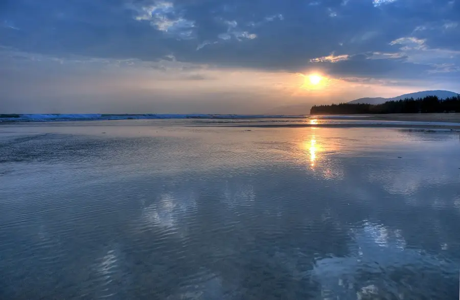 Wanning / Shimei Bay