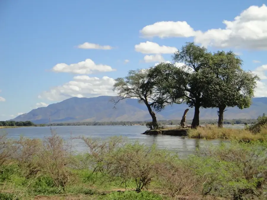 Chizarira-Berge — Inyati (Simbabwe)