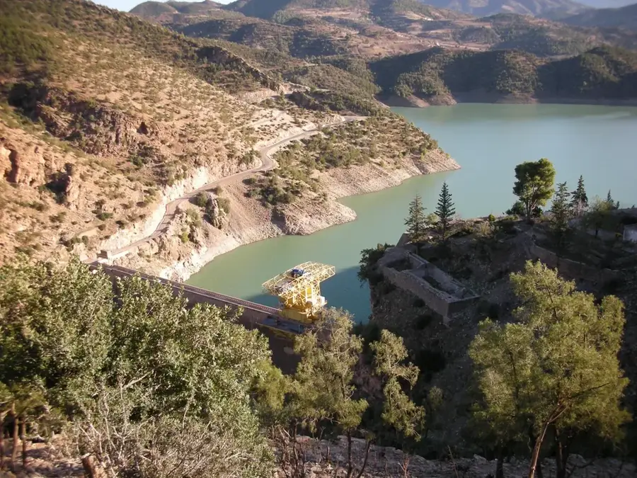 Chlef — Baringo-tó (Kenya)