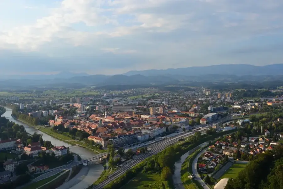 Celje — Ramlat al-Sab'atayn (Yemen)