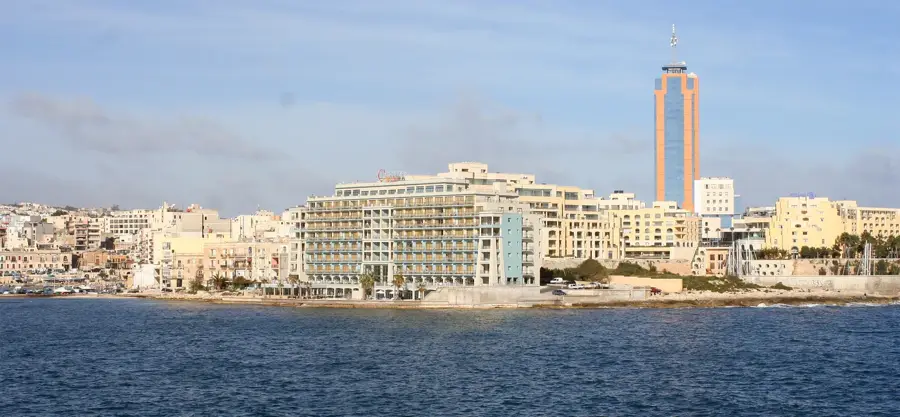 St. Julian's — Ħamrun (Málta)