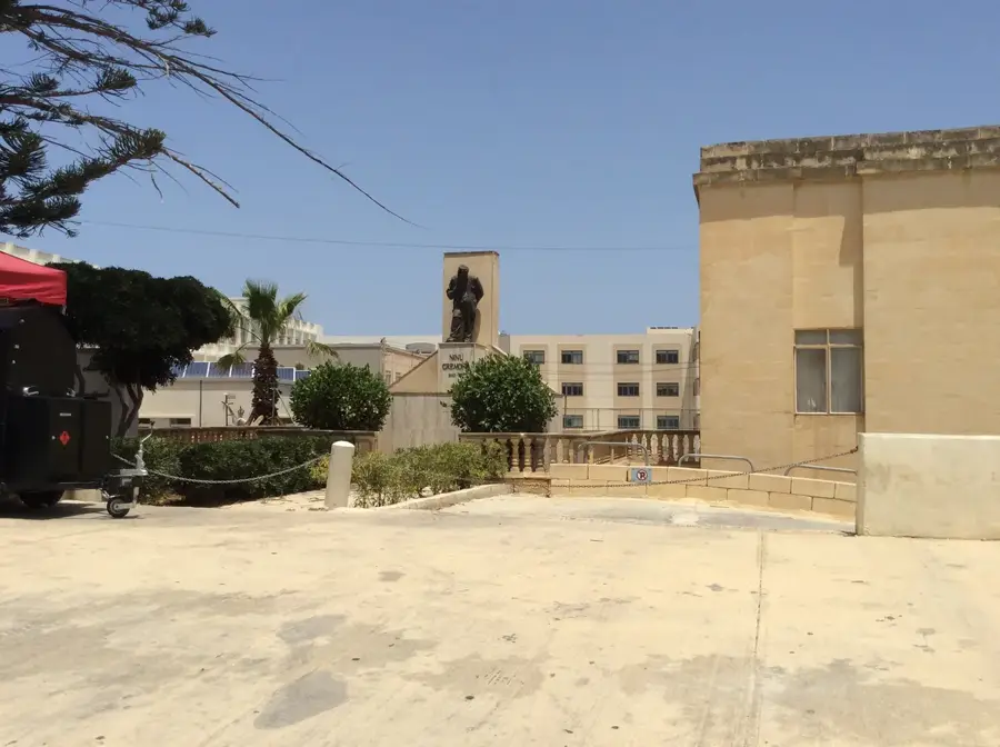 Victoria (Rabat), Gozo — San Blas Bay (Malta)