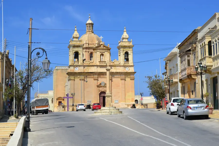 Żebbuġ, Gozo — Sannat (Málta)