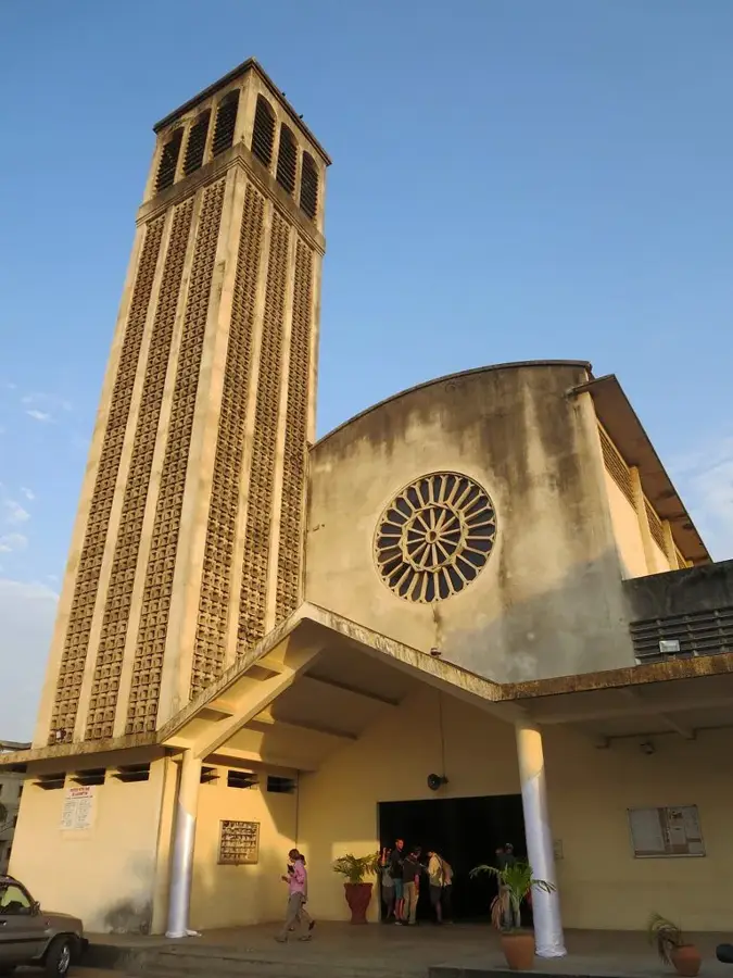 CORAF Oil Refinery — Pointe-Noire Lighthouse (Congo - Brazzaville)