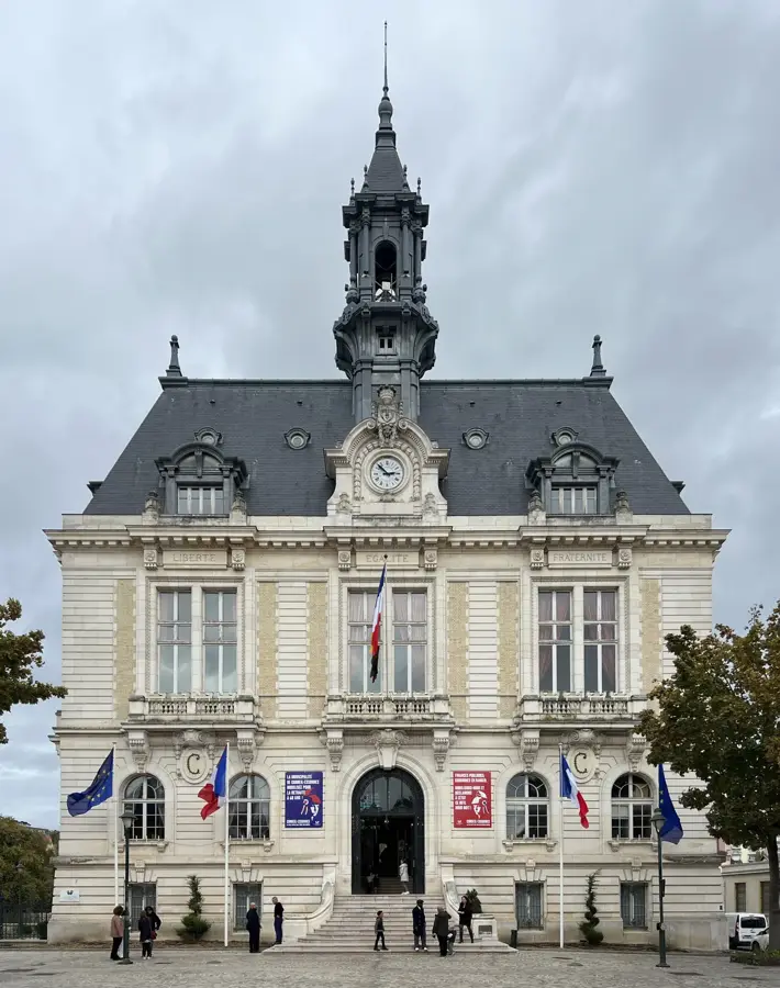 Corbeil-Essonnes – city
