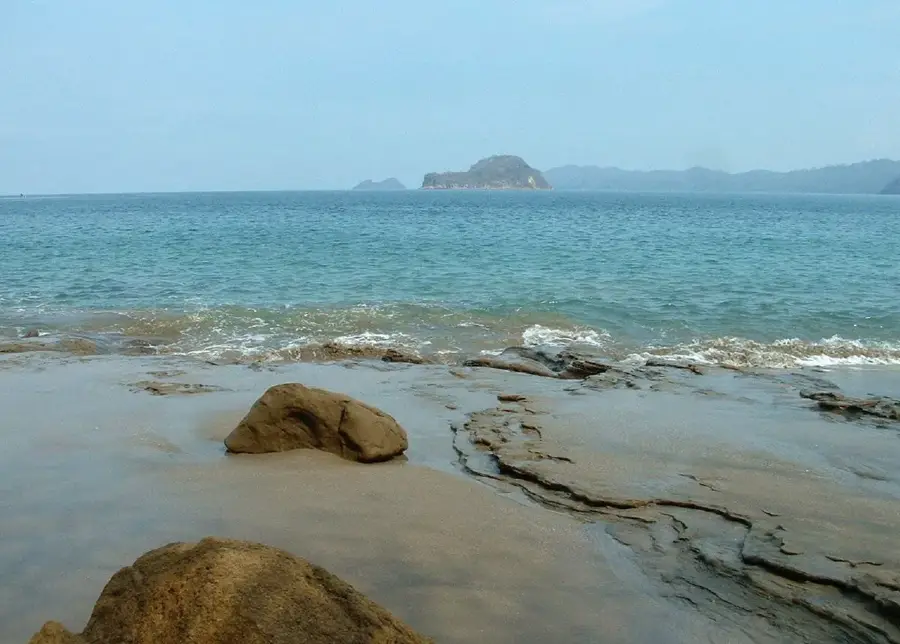 Junquillal — Pacuare River (Costa Rica)