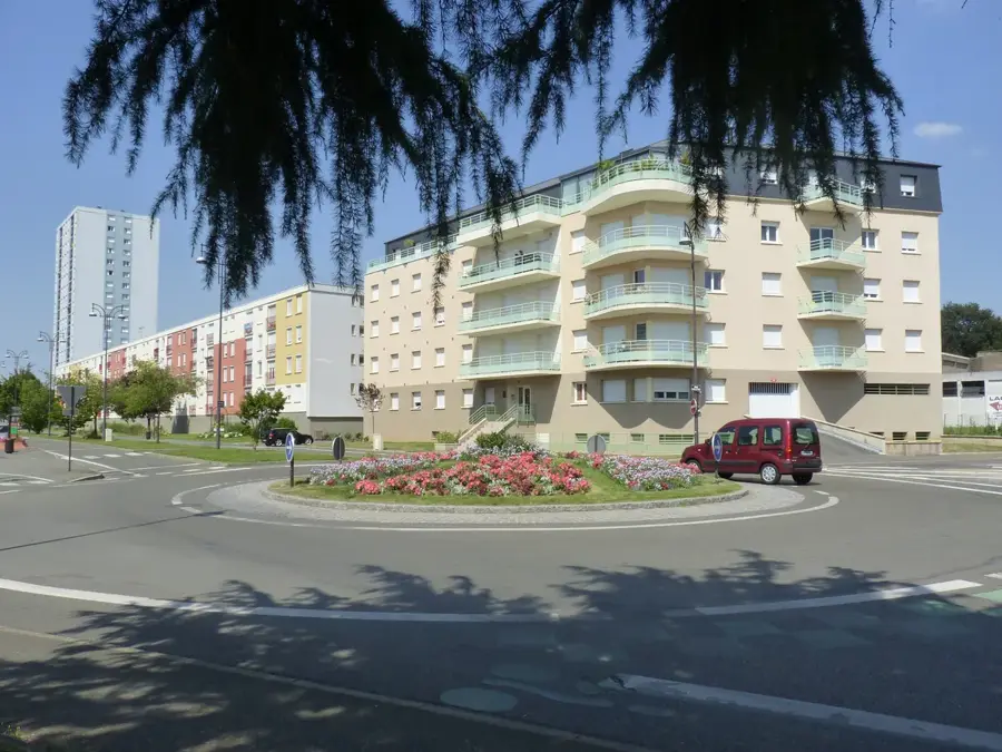 Coulaines – city