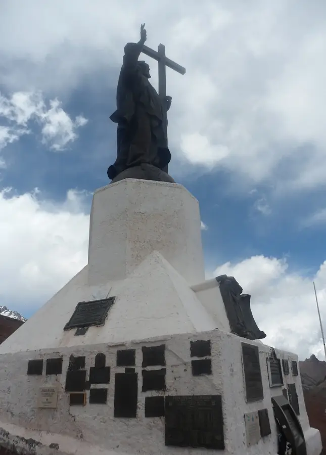 Christus-Erlöser-Statue der Anden — Aconcagua (Argentinien)