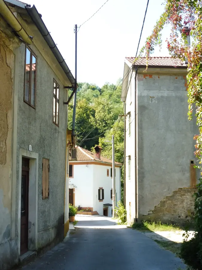 Lukeži (Croatia)