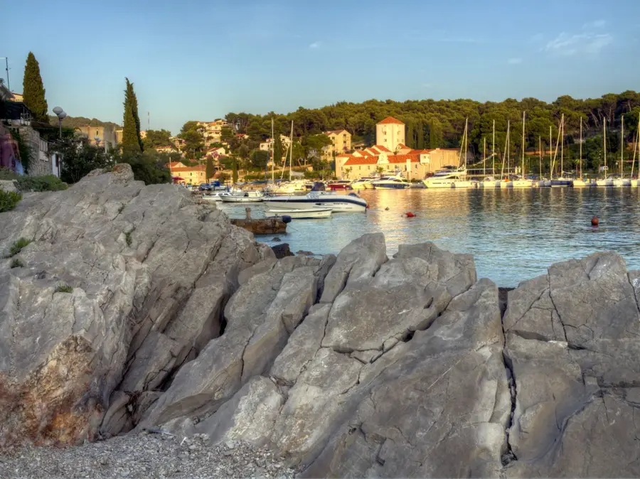 Maslinica (Croatia)