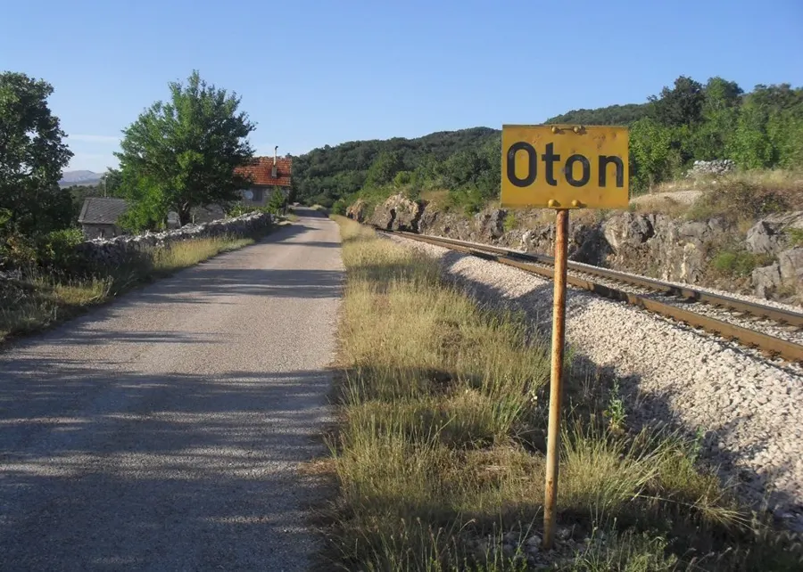 Oton (Croatia)