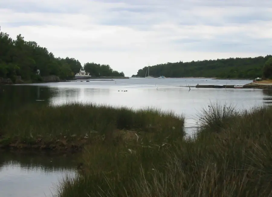 Punta Križa — Yarim (Jemen)
