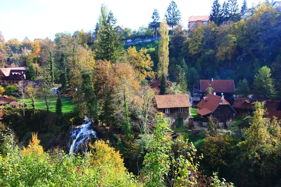 Rastoke — Utvrda Sokolac (Hrvatska)