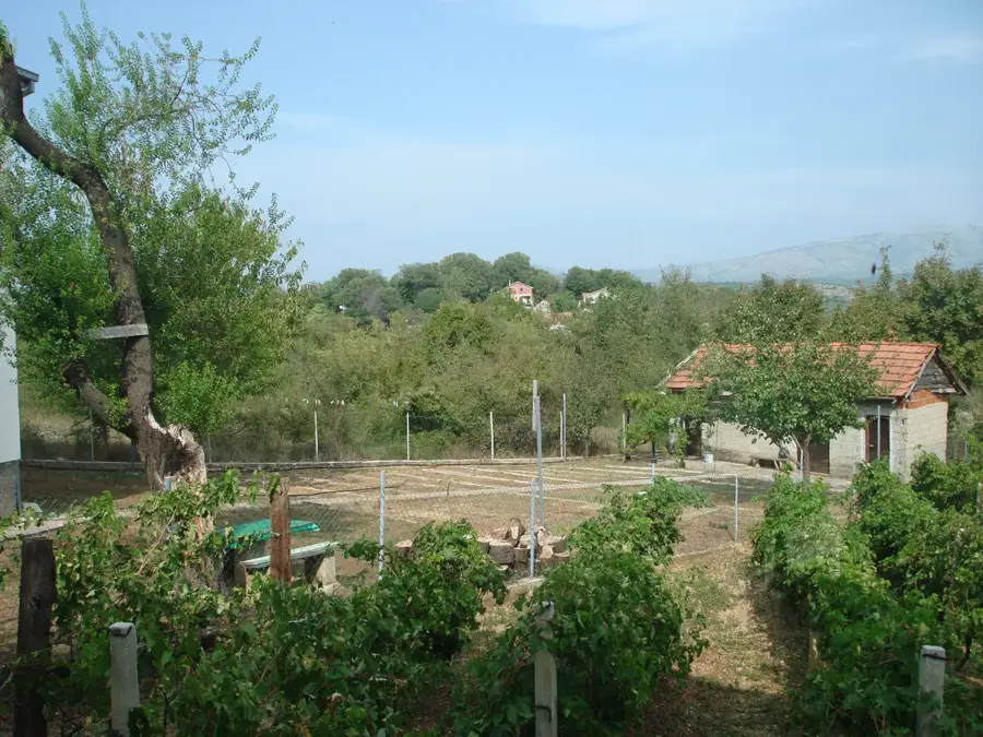 Ružić — Podul Shaharah (Yemen)