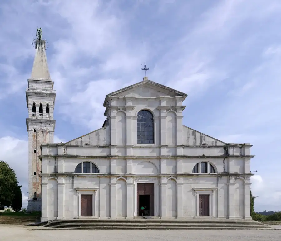 Kirche der Heiligen Euphemia Rovinj — Al Houta (Jemen)