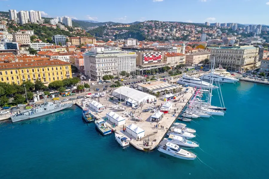 Sveti Nikola, Rijeka