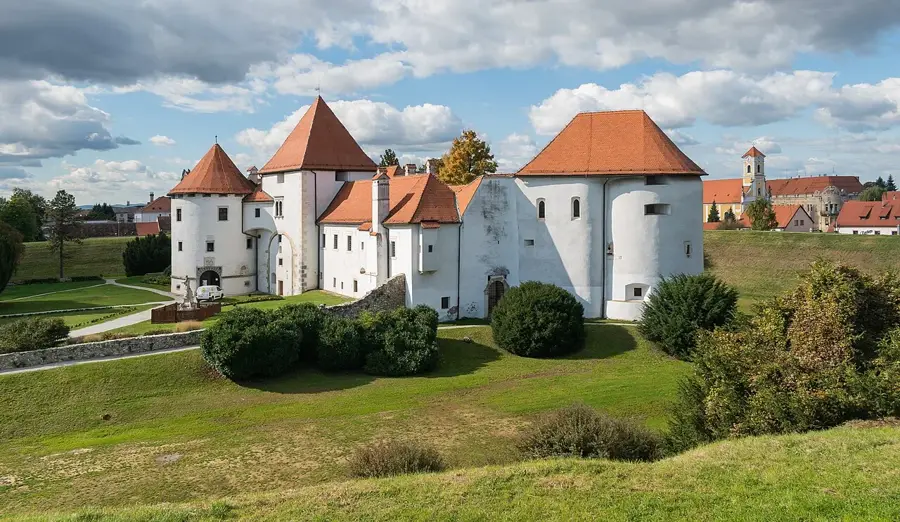 Stari grad Varaždin — Zagrebačka pivovara (Hrvatska)