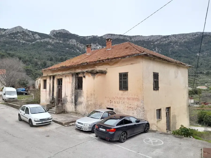 Vrisnik (Croatia)