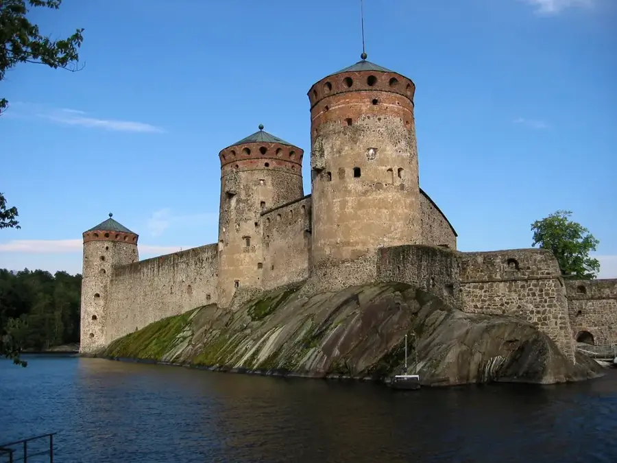 Olavinlinna vár — Suomenlinna erőd (Finnország)