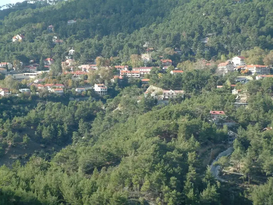 Platres — Cascada Caledonia (Cipru)